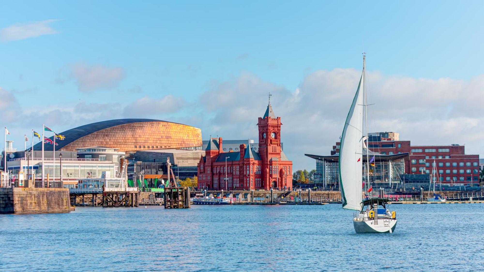Luxury Apartments In Cardiff City Centre מראה חיצוני תמונה