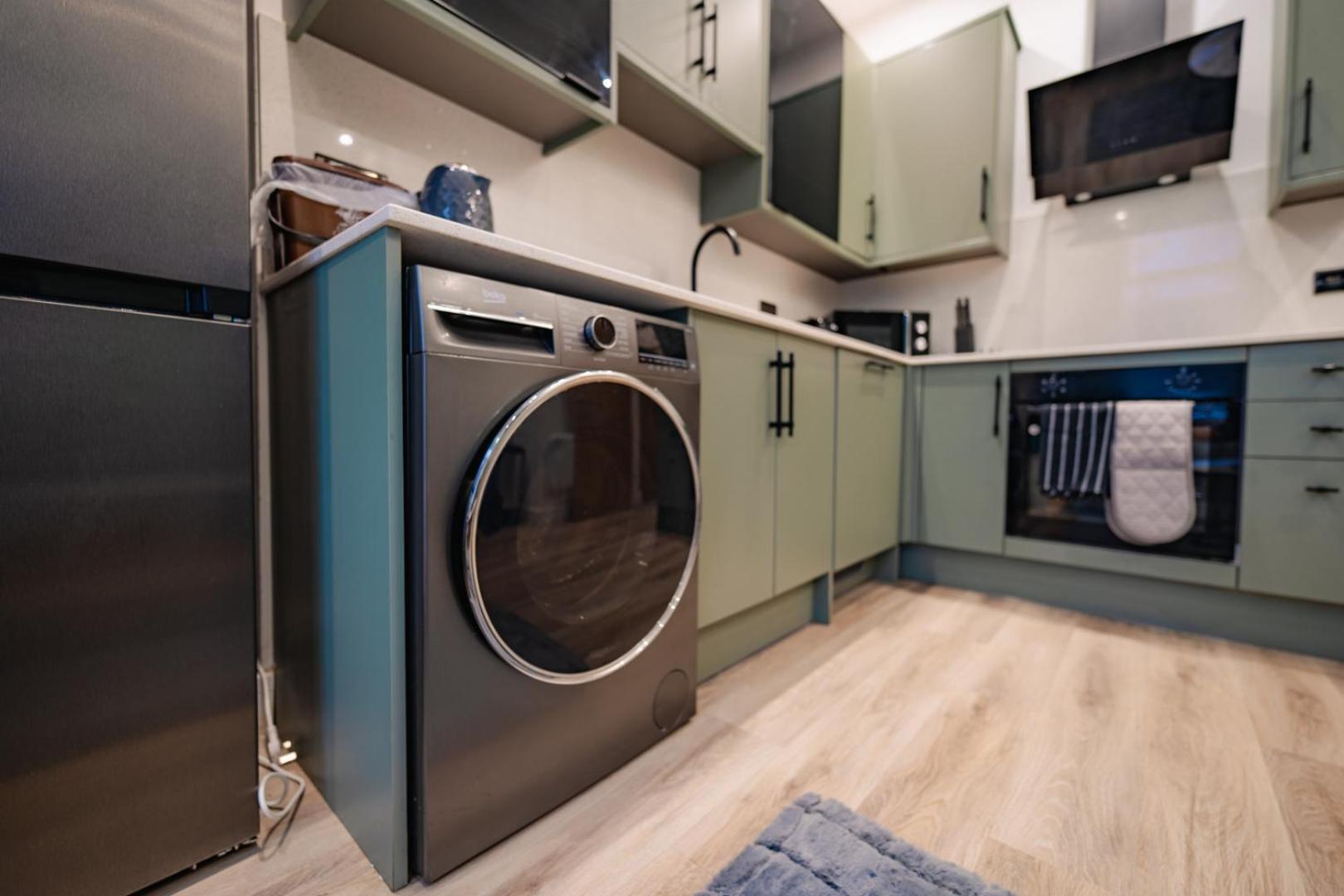 Luxury Apartments In Cardiff City Centre מראה חיצוני תמונה